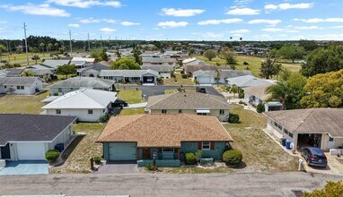 706 W Brockton Pl in Sun City Center, FL - Building Photo - Building Photo