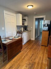 6 6th St, Unit A in Dover, NH - Building Photo - Building Photo