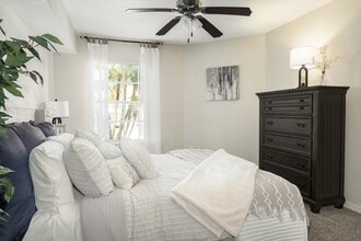 The Landings at Boot Ranch West in Palm Harbor, FL - Building Photo - Building Photo