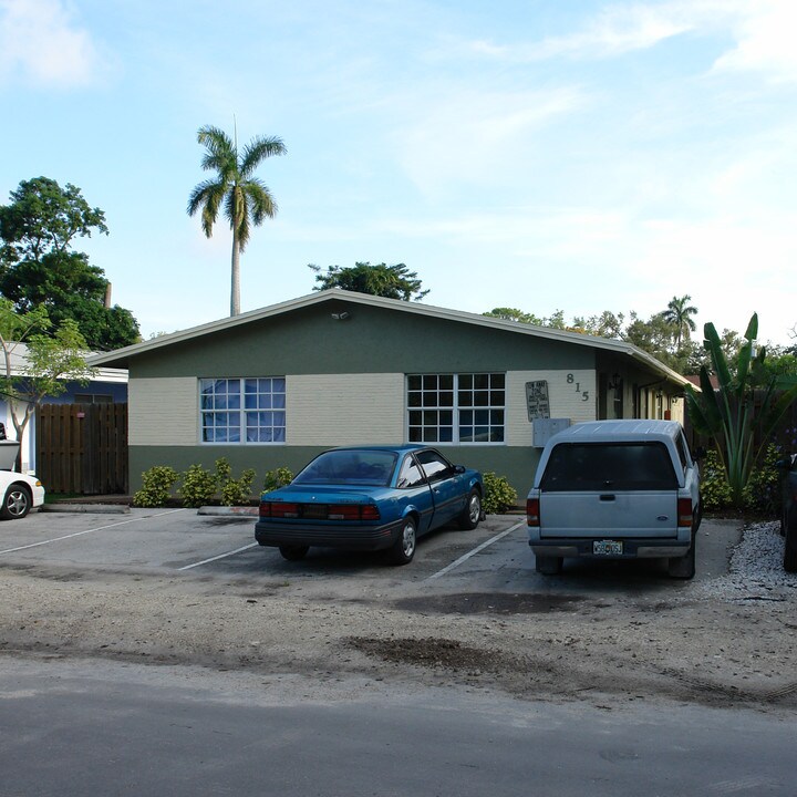 811-815 SW 4th St in Fort Lauderdale, FL - Building Photo