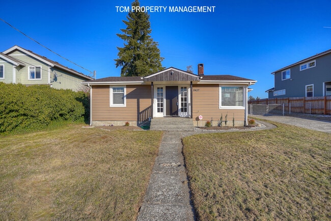 8437 S M St in Tacoma, WA - Foto de edificio - Building Photo