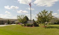 Mapledale Village Senior in Sheboygan, WI - Foto de edificio - Building Photo