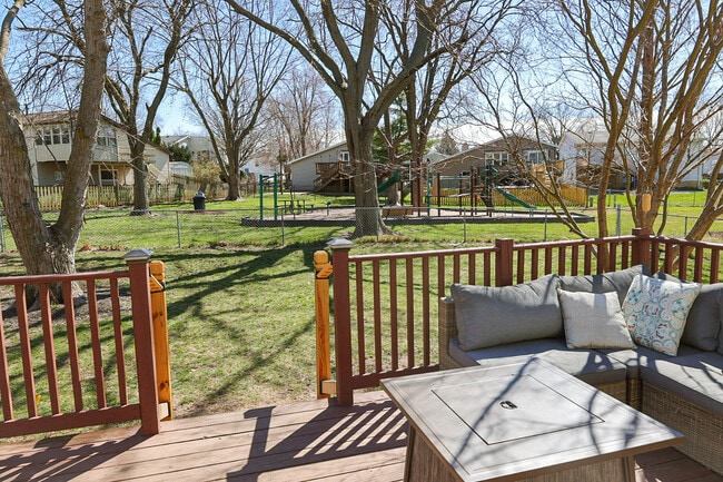 1523 N Hershey Rd in Bloomington, IL - Building Photo - Building Photo