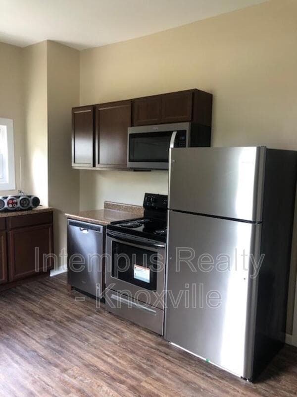 property at 2000 Forest Ave