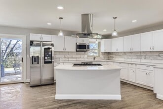 7804 E Hampden Cir in Denver, CO - Building Photo - Building Photo