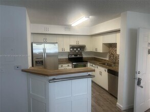 3650 N 56th Ave in Hollywood, FL - Building Photo - Building Photo
