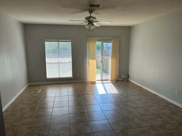 2703 Bay Club Dr in Navarre, FL - Building Photo - Building Photo