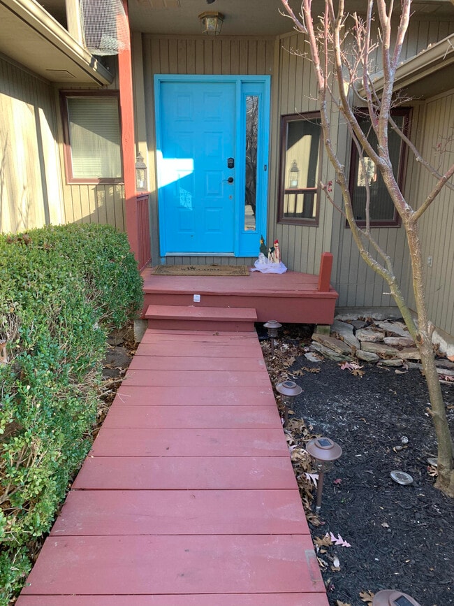 107 Hollyridge Ln in Columbia, MO - Building Photo - Building Photo