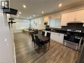 106 Spadina Ave in Hamilton, ON - Building Photo - Building Photo