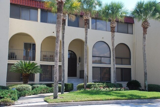 2325 Costa Verde Blvd, Unit 201 in Jacksonville Beach, FL - Building Photo - Building Photo