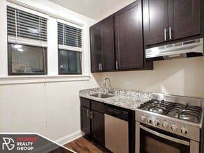 4038 N Ashland Ave, Unit e1 in Chicago, IL - Building Photo - Building Photo