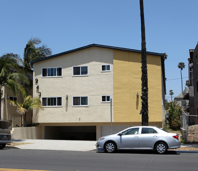 943 4th St in Santa Monica, CA - Foto de edificio - Building Photo
