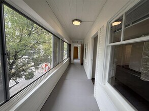 2333 SW 6th Ave in Portland, OR - Building Photo - Building Photo