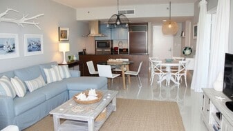 11916 Idaho Ave, Unit B in Los Angeles, CA - Building Photo