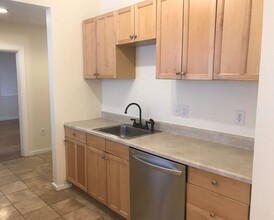 194 Harvard St, Unit #1 in Cambridge, MA - Building Photo - Building Photo