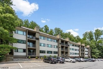 41 Mt Kemble Ave in Morristown, NJ - Building Photo - Building Photo