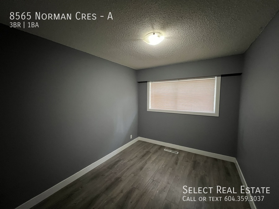 8565 Norman Crescent in Chilliwack, BC - Building Photo