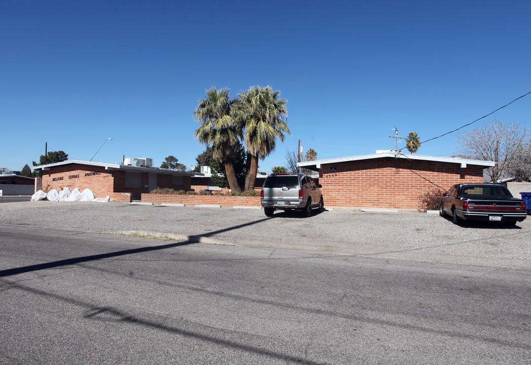 Bellevue Terrace Apartments in Tucson, AZ - Building Photo