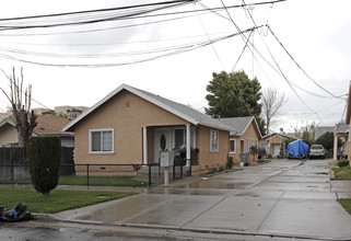 1182-1192 Sherwood Avenue in San Jose, CA - Foto de edificio - Building Photo