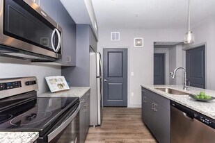 13099 Fuqua St in Houston, TX - Building Photo