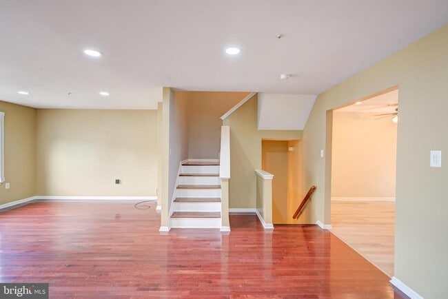 property at 4611 Kings Mill Way