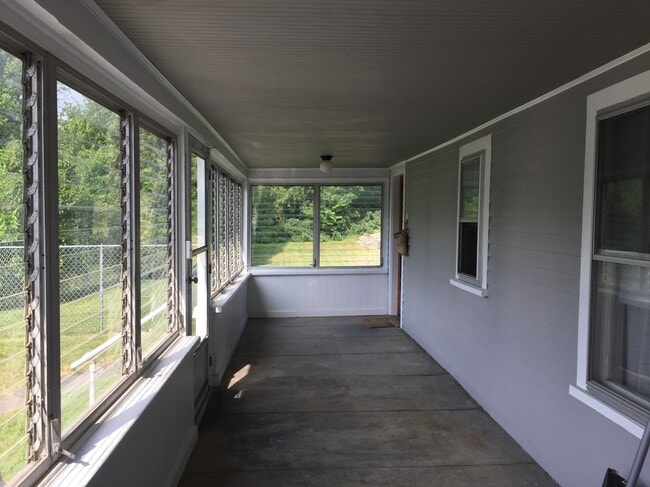13 Middle St, Unit 2