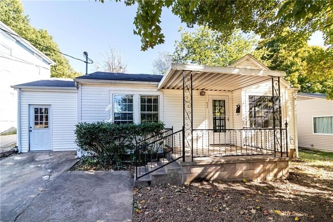 322 S Duncan Ave in Fayetteville, AR - Foto de edificio - Building Photo
