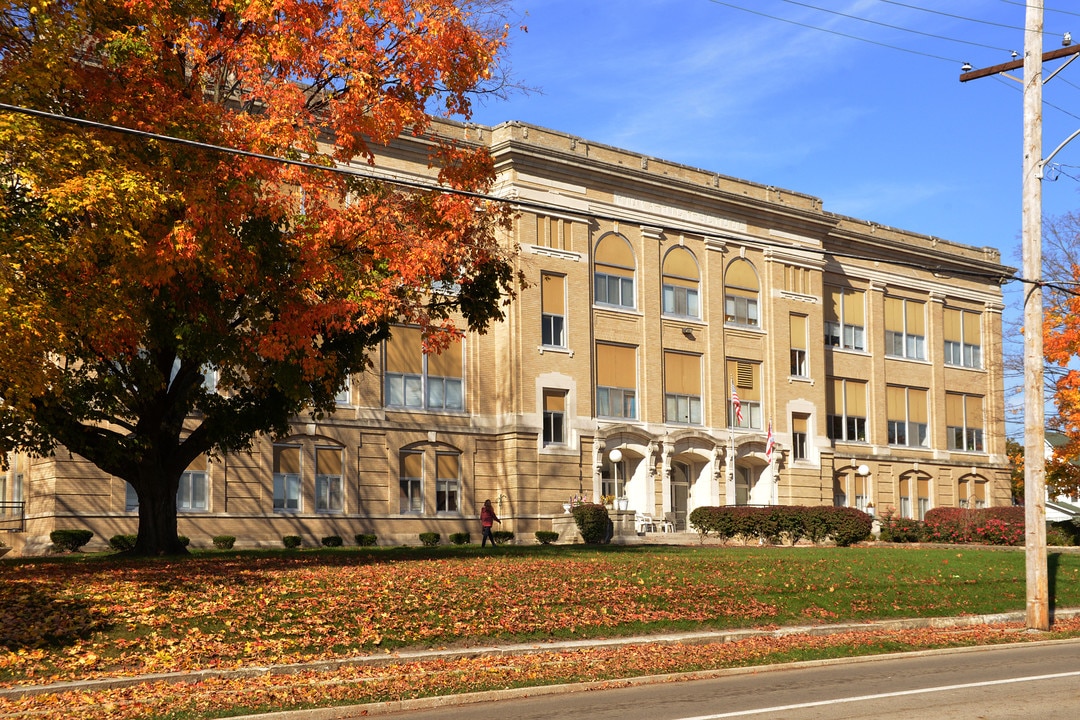 Piqua Senior Apartments in Piqua, OH - Building Photo