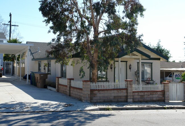 142-148 152 Mckee St in Ventura, CA - Building Photo - Building Photo