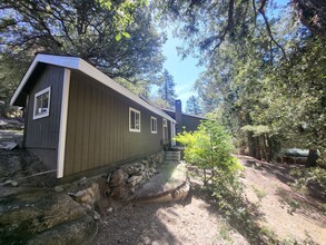 25111 Nestwa Trail in Idyllwild, CA - Building Photo - Building Photo