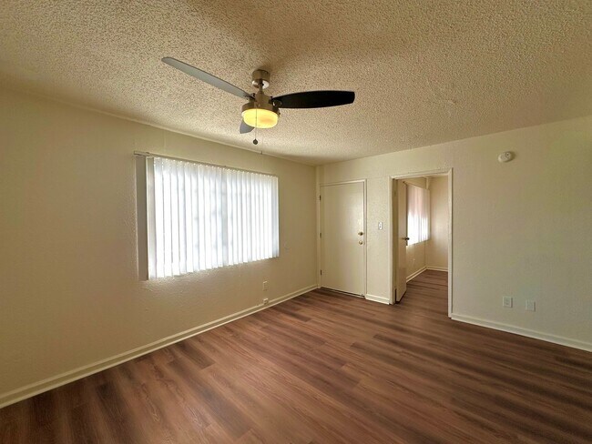 8457 Avalon Blvd in Los Angeles, CA - Building Photo - Building Photo