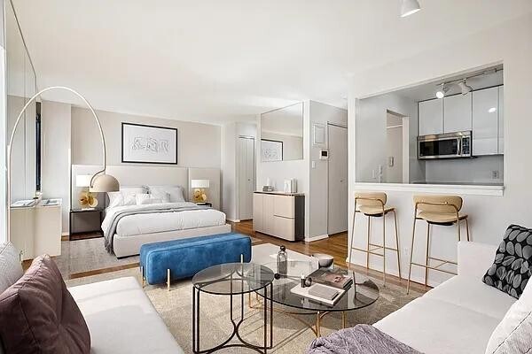445 W 19th St in New York, NY - Building Photo