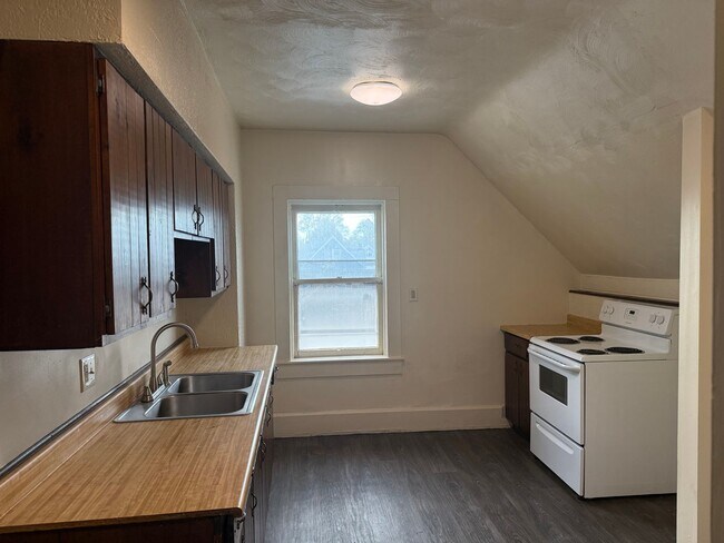 337 W 6th St in Erie, PA - Building Photo - Building Photo