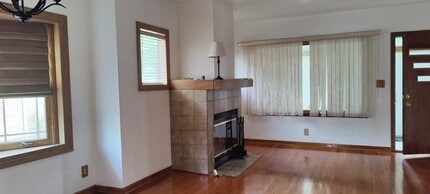 1364 Harding Ave in Des Plaines, IL - Building Photo - Building Photo