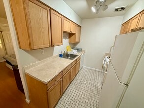 202 12th St in Palisades Park, NJ - Foto de edificio - Building Photo