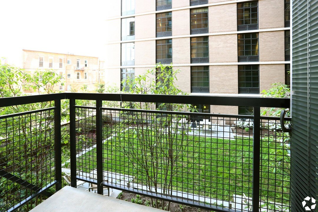 Cortland Mount Vernon in Washington, DC - Building Photo