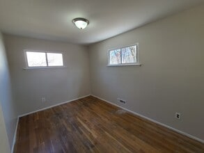 1319 Eisenhower St in Lakewood, NJ - Building Photo - Building Photo