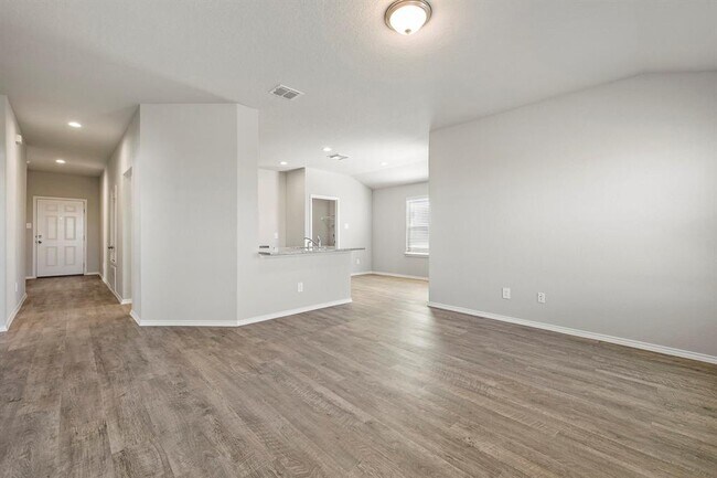 property at 3404 Sky Pl