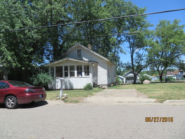 84 Ave C in Springfield, MI - Building Photo - Building Photo