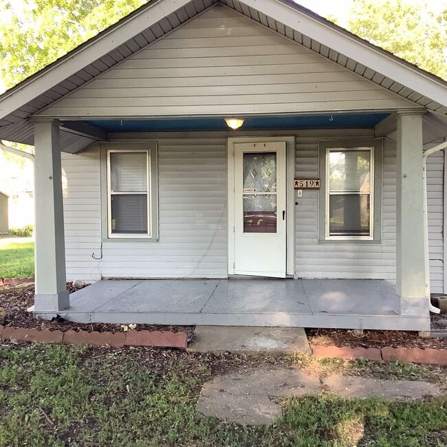 519 N Birch St in Ottawa, KS - Building Photo - Building Photo