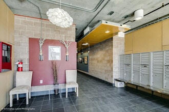 3101 Blake St, Unit 308 in Denver, CO - Foto de edificio - Building Photo