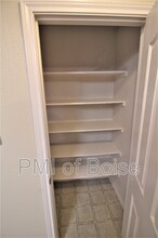 1031 E Iowa Ave in Nampa, ID - Building Photo - Building Photo