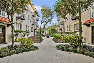 2117 W Dekle Ave in Tampa, FL - Building Photo - Building Photo