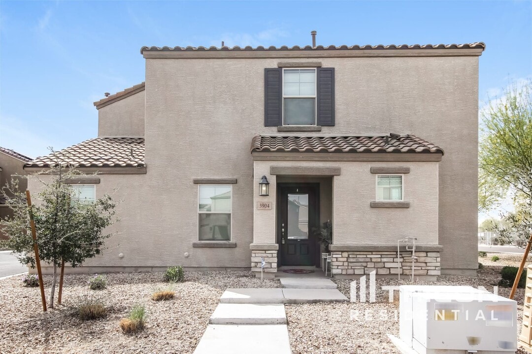 3904 S 79th Dr in Phoenix, AZ - Building Photo