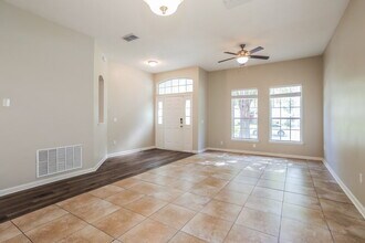 3914 Leatherwood Dr in Orange Park, FL - Foto de edificio - Building Photo