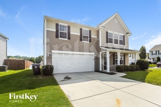 2885 Village Center Dr in Dallas, NC - Foto de edificio - Building Photo