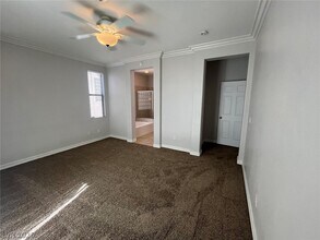 7521 Port Orchard Ave in Las Vegas, NV - Building Photo - Building Photo