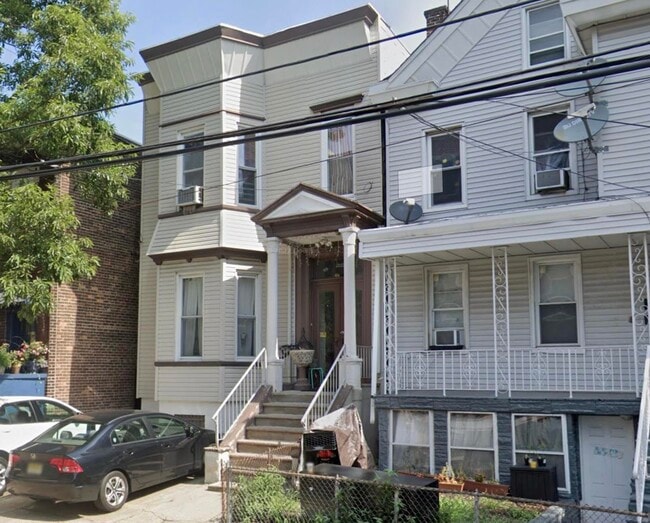 property at 46 Lincoln St