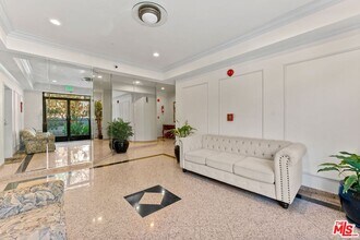 8558 Chalmers Dr in Los Angeles, CA - Building Photo - Building Photo