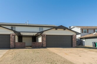 11715 N Francis Ave in Oklahoma City, OK - Building Photo - Building Photo